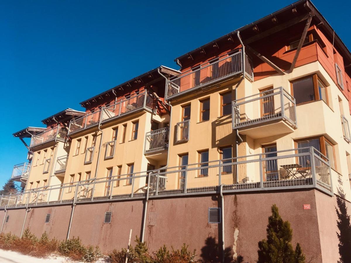 Mountain Apartment Klinovec Atomic Loučná pod Klínovcem Eksteriør bilde